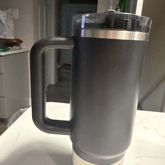 Stanley Quencher Protour 30oz Tumbler - Black - Picture 4 of 7